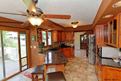 6966 Suzanne Ct, Schenectady, NY 12303 - photo 6