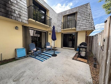 303 Arabian Rd, Palm Springs, FL 33461 - photo 2