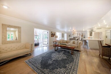 5801EExeterBlvd007