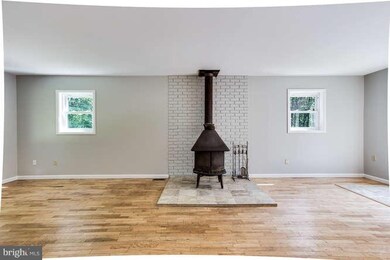 19328 Garretts Mill Rd, Knoxville, MD 21758 - photo 7