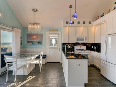 DR/Kitchen