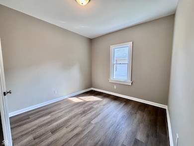 1425 W 3rd St, Anderson, IN 46016 - photo 5