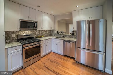 9 Ambiance Ct, North Potomac, MD 20878 - photo 3