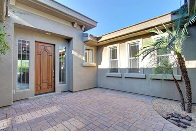 Welcoming Private Courtyard