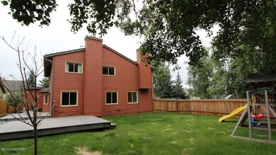 Exterior-Backyard