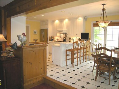 Kitchen.View.From FR