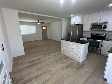 3614 W Las Palmaritas Dr, Phoenix, AZ 85051 - photo 6