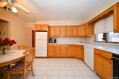 157-40 24th Rd, Flushing, NY 11357 - photo 4