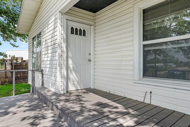 1906 N Main St, Weatherford, TX 76085 - photo 3