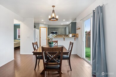 27705 Ridge Way, Stanwood, WA 98292 - photo 5