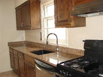 117 Chandler Dr, Mundelein, IL 60060 - photo 6