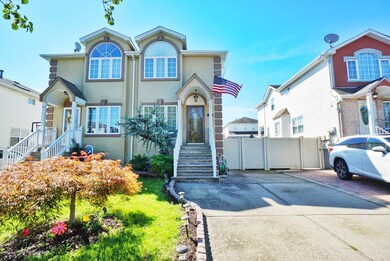 278 Candon Ave, Staten Island, NY 10309 - photo 2