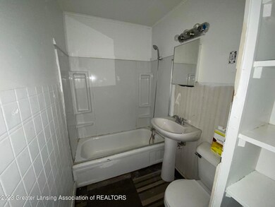 1629 Robertson Ave, Lansing, MI 48915 - photo 6