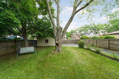 70 S Cassady Ave, Columbus, OH 43209 - photo 2