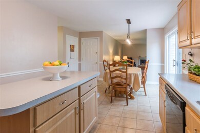 42 Mallard Point, MerriMacK, NH 03054 - photo 7