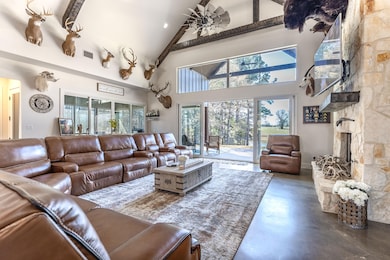 555 Hunt Dr, Longview, TX 75604 - photo 3