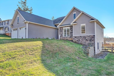 207 Overlook Rd, Vinton, VA 24179 - photo 4