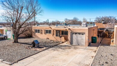 3513 Sierra Vista Dr, Farmington, NM 87402 - photo 2