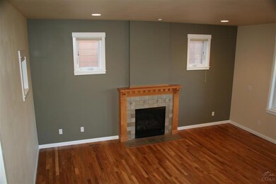 1354 NW Mt Washington Dr, Bend, OR 97701 - photo 4