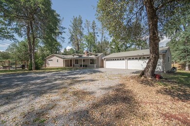 4-car garage