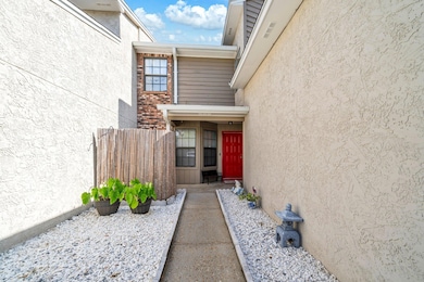 1024 4th Ave_Front Walk Breezeway