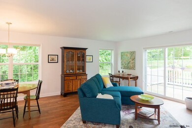 801 Royale Ct, Troy, NY 12180 - photo 4