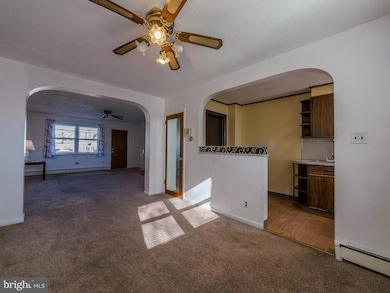 7154 Ruskin Ln, Upper Darby, PA 19082 - photo 6