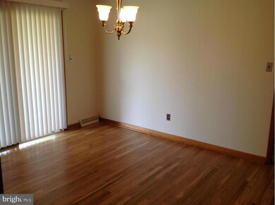 371 Catherine St, Greencastle, PA 17225 - photo 3