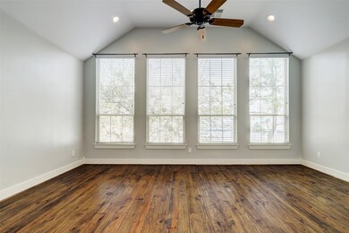 708 E 6th 1/2 St, Houston, TX 77007 - photo 7