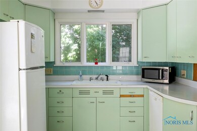 2234 Westbrook Dr, Toledo, OH 43613 - photo 5