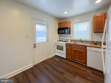 3401 Groveton St, Alexandria, VA 22306 - photo 6