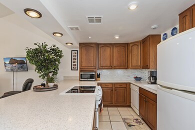 008_Kitchen