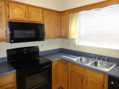 3469 High Creek Dr, Columbus, OH 43223 - photo 2