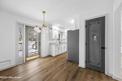 8912 Michael Edward Dr, Louisville, KY 40291 - photo 6