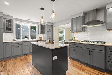 18 Franklin St, Newburyport, MA 01950 - photo 3