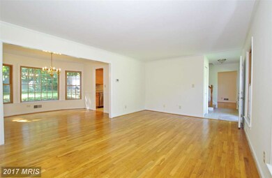 17621 Princess Anne Dr, Olney, MD 20832 - photo 5