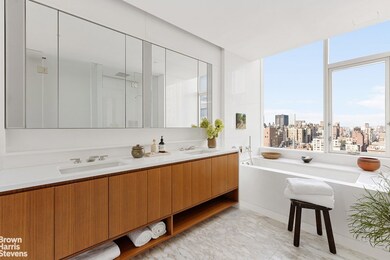 1289 Lexington unit 17A, New York, NY 10028 - photo 5