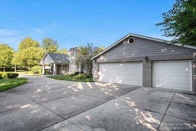 1000 Buckingham Rd, Grosse Pointe Park, MI 48230 - photo 3