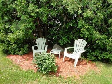 Yard/Garden. QUIET AND PEACEFUL SITTING AREA
