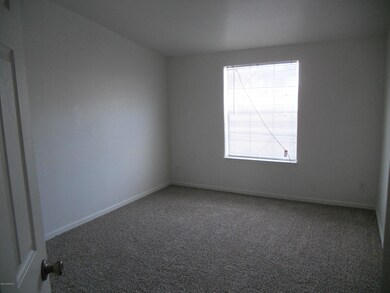 25611 N Champagne Ln, Paulden, AZ 86334 - photo 4