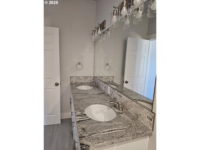 453 N 12th St, St. Helens, OR 97051 - photo 7