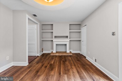 8410 Towne Crest Ct, Gaithersburg, MD 20877 - photo 6