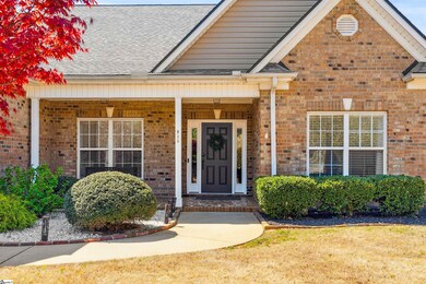 822 Ashmont Ln, Boiling Springs, SC 29316 - photo 4