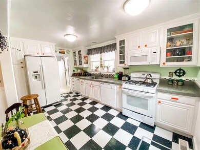 1 N Maple St, Spokane, WA 99201 - photo 3