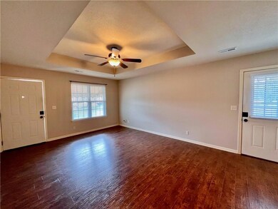 423 Kreisel Dr, Raymore, MO 64083 - photo 4