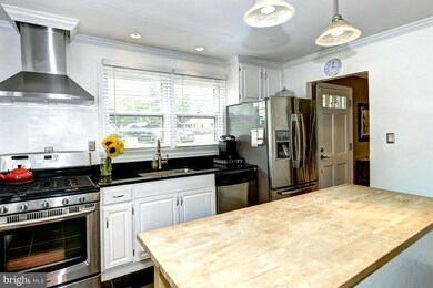 1240 Maple Rd, Arnold, MD 21012 - photo 5