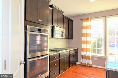 19000 Maple Valley Cir, Hagerstown, MD 21742 - photo 4