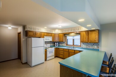 2921 Camp Leonard Rd, Mc Farland, WI 53558 - photo 7