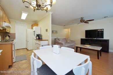 659 Correll Ave unit A, Staten Island, NY 10309 - photo 6
