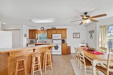 20403 W 221st St, Spring Hill, KS 66083 - photo 4